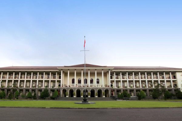 INGIN SAMBUNG BELAJAR VETERINAR KE UNIVERSITI TERBAIK DI INDONESIA??